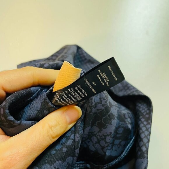 ALLFENIX Anthropologie Sports Bra Snake Skin Blue Long Line Active Gym Running - Picture 7 of 10